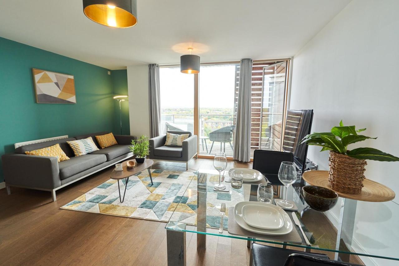 Shortstaymk Vizion Apartments, With Free Superfast Wi-Fi, Parking, Sky Sports And Movies Milton Keynes Exteriör bild