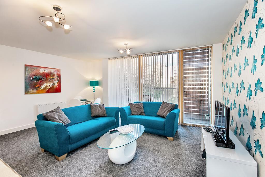 Shortstaymk Vizion Apartments, With Free Superfast Wi-Fi, Parking, Sky Sports And Movies Milton Keynes Exteriör bild