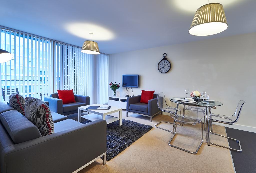 Shortstaymk Vizion Apartments, With Free Superfast Wi-Fi, Parking, Sky Sports And Movies Milton Keynes Exteriör bild