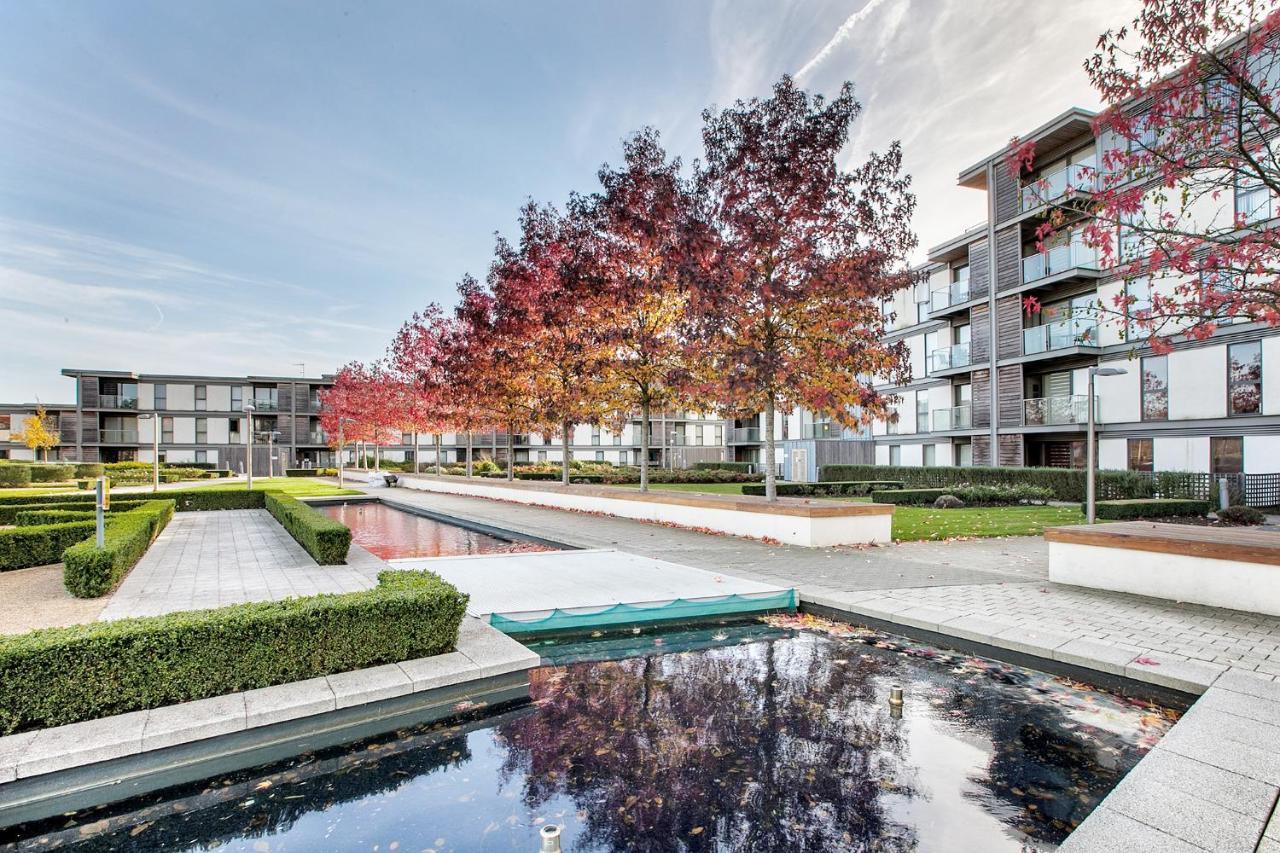 Shortstaymk Vizion Apartments, With Free Superfast Wi-Fi, Parking, Sky Sports And Movies Milton Keynes Exteriör bild